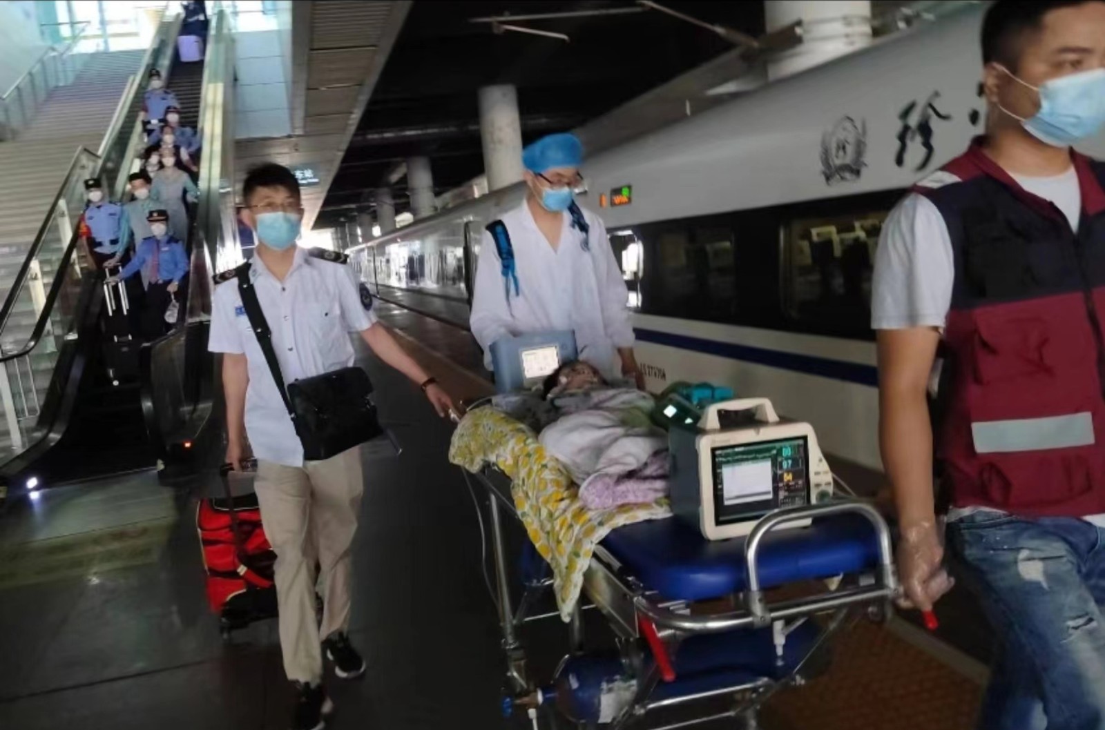 鹤壁高铁转运公司